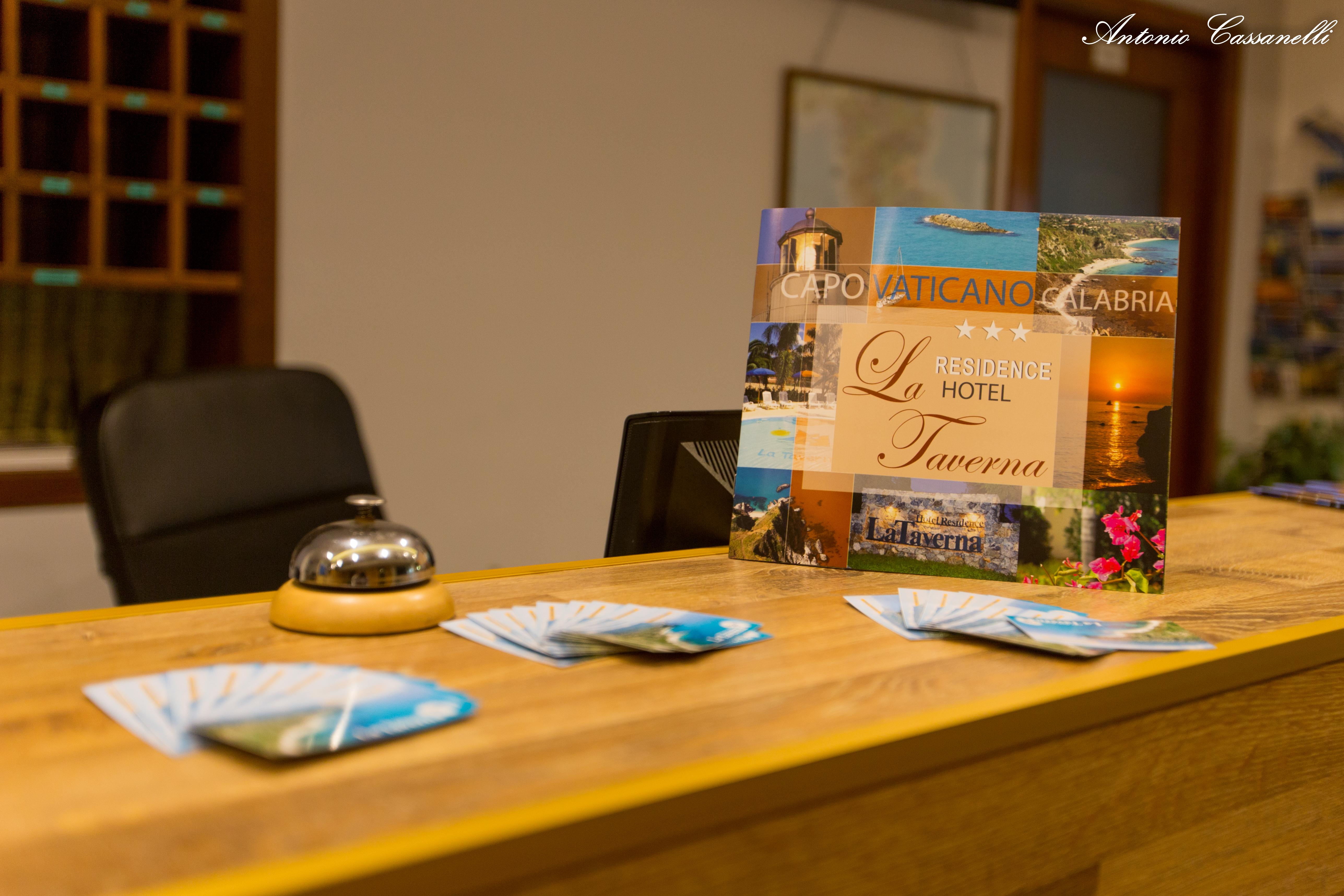 קאפו ואטיצ'אנו Residence Hotel La Taverna מראה חיצוני תמונה