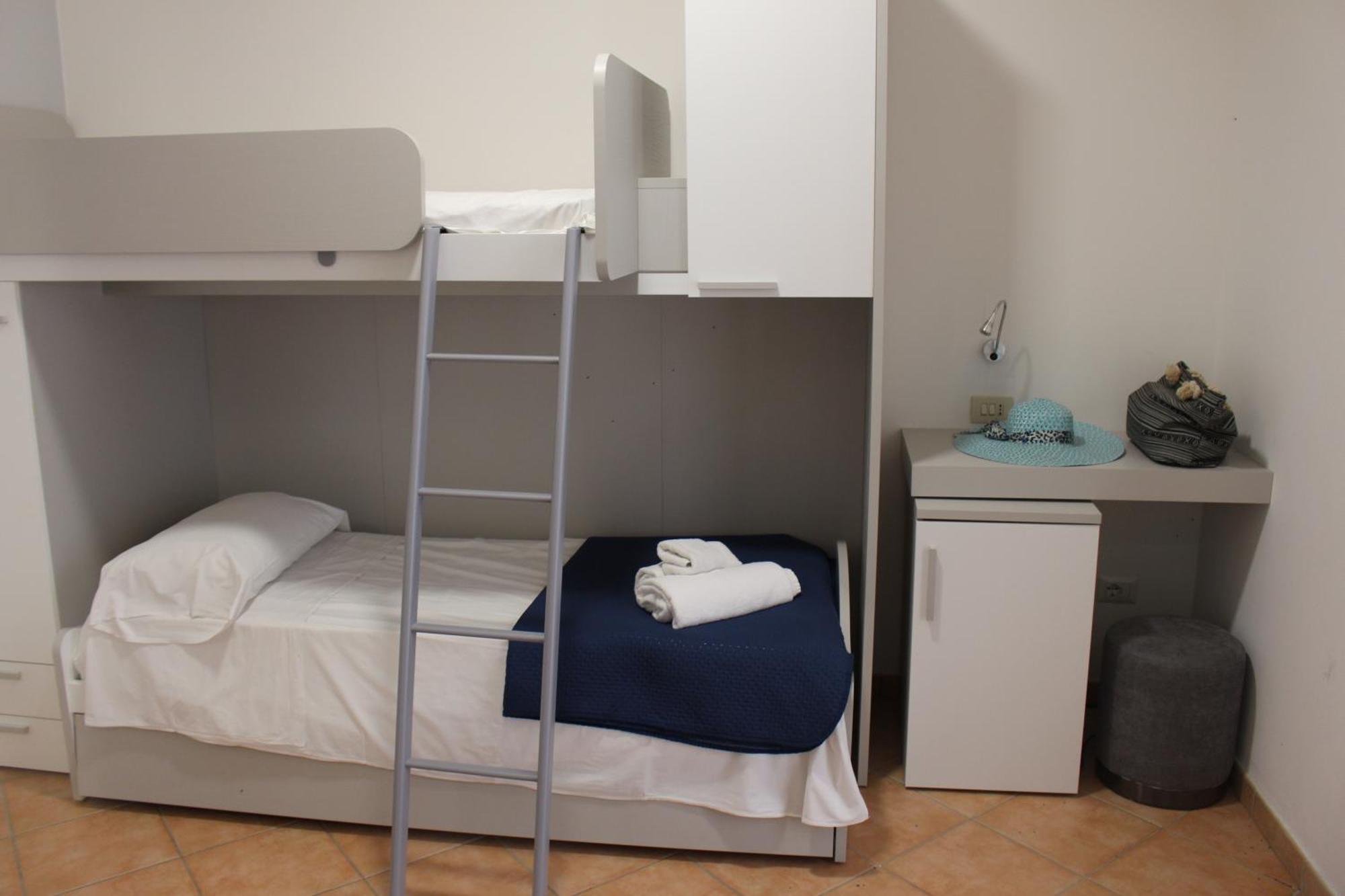 קאפו ואטיצ'אנו Residence Hotel La Taverna מראה חיצוני תמונה