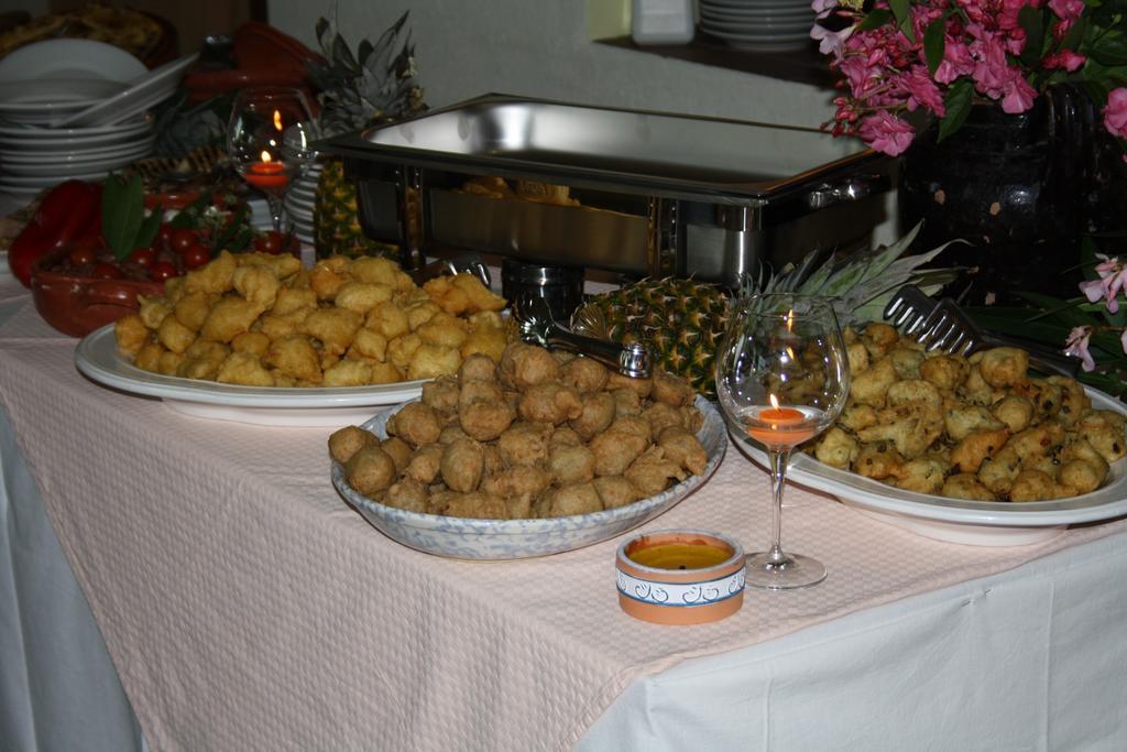 קאפו ואטיצ'אנו Residence Hotel La Taverna מראה חיצוני תמונה