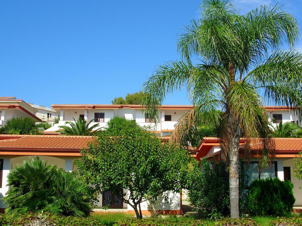 קאפו ואטיצ'אנו Residence Hotel La Taverna מראה חיצוני תמונה