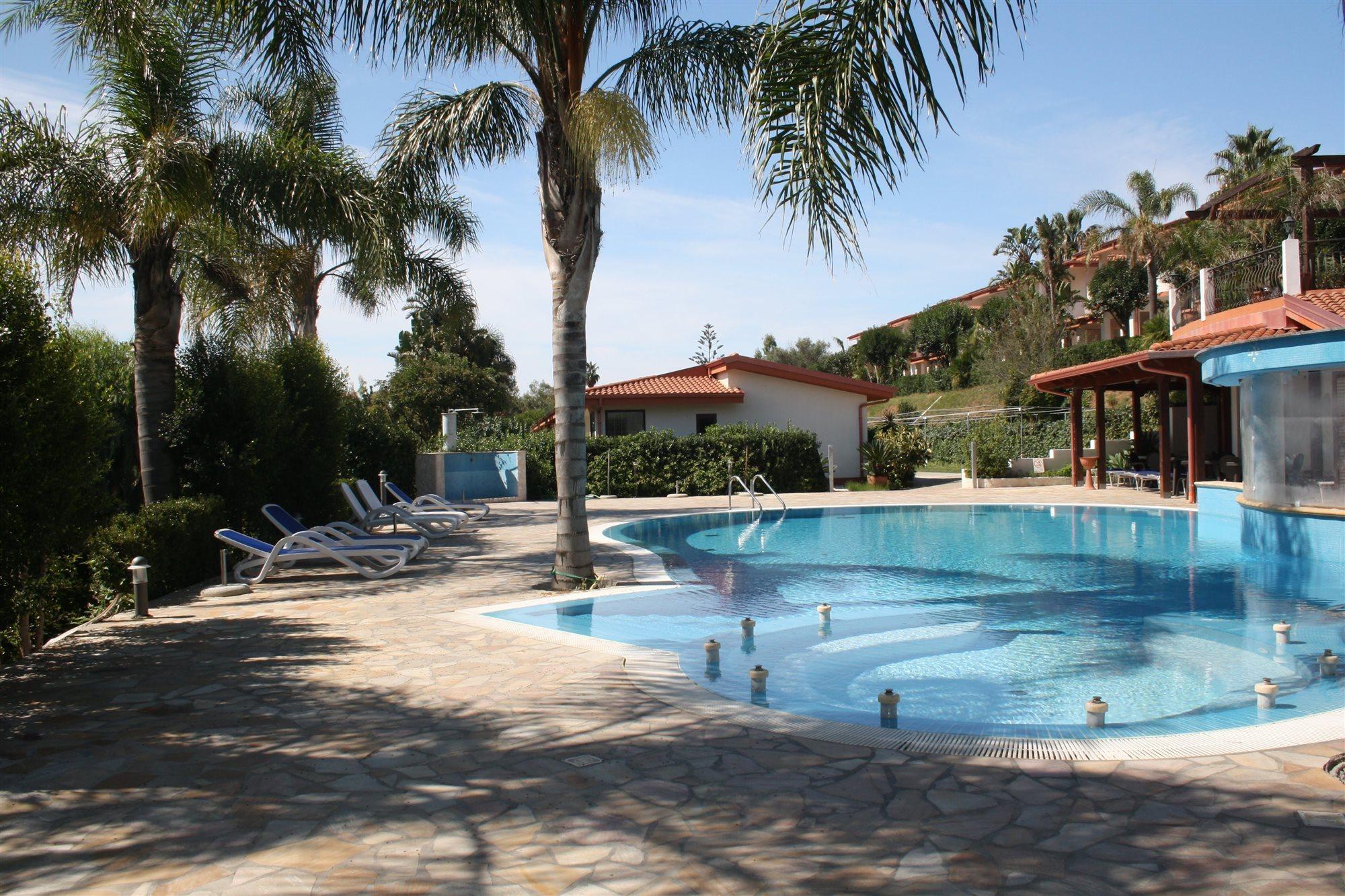 קאפו ואטיצ'אנו Residence Hotel La Taverna מראה חיצוני תמונה
